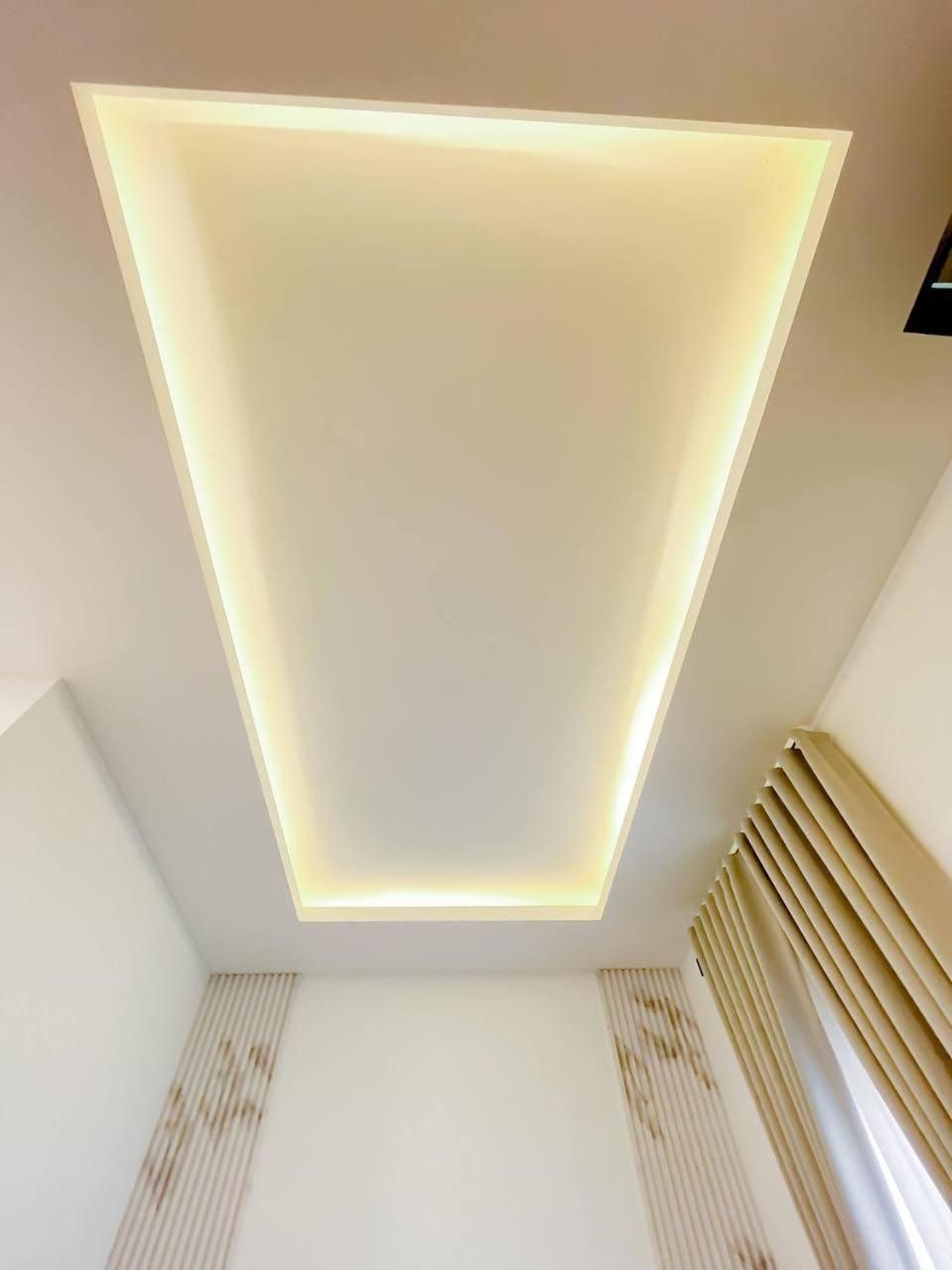 Auranad Tinyhouse Bandar Tanah Merah Wifi Netflix ภายนอก รูปภาพ